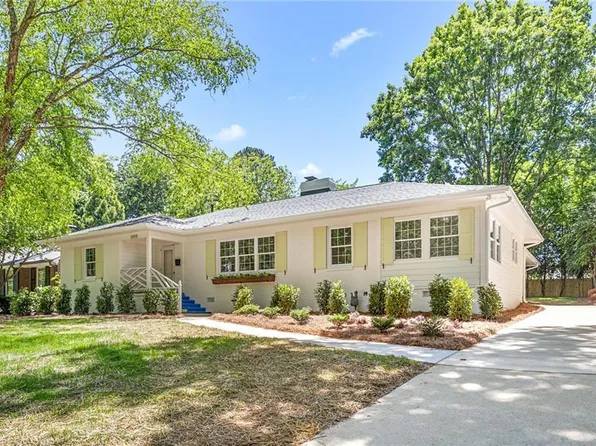 1109 Buckingham Rd, Greensboro, NC 27408
