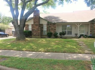 405 Augustine Dr, Euless, TX 76039