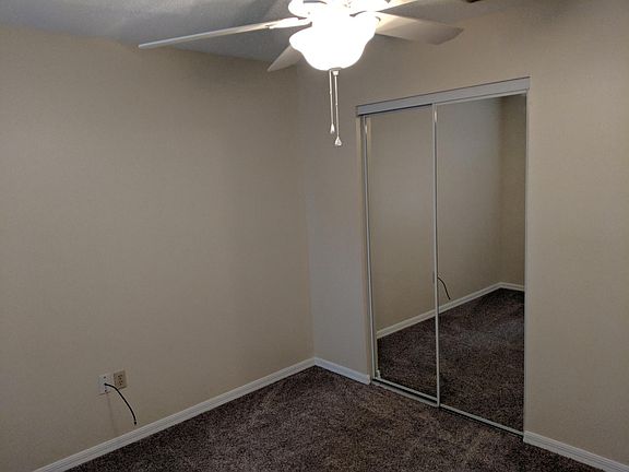 5th image of 171 SE Rosewood Cir