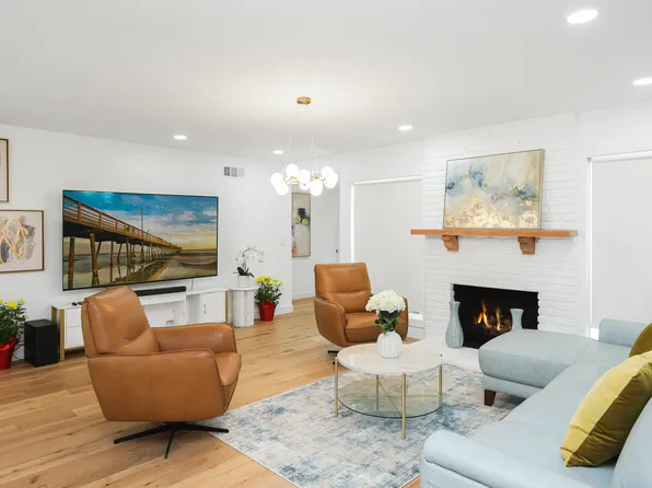 9461 Lotus Dr, Westminster, CA 92683