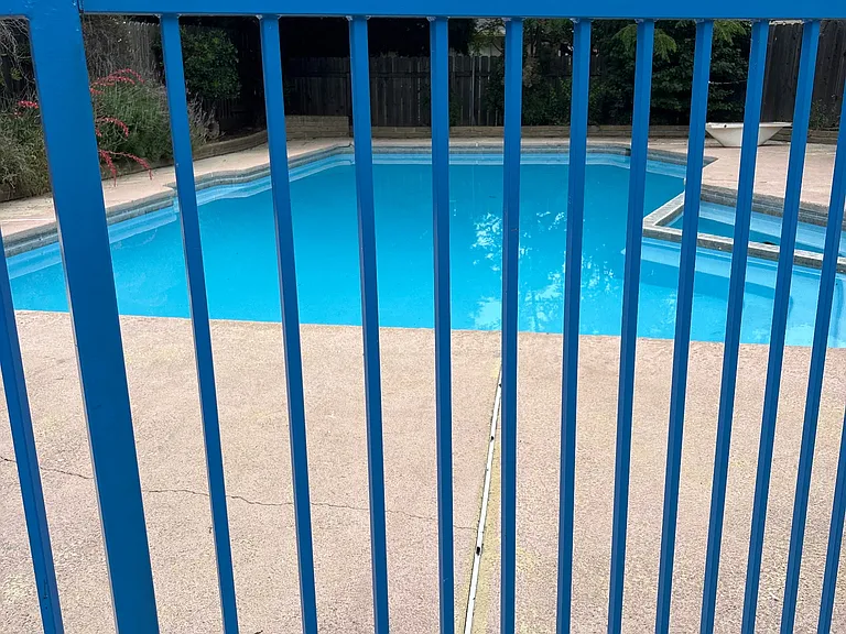 8118 Colonial Dr — Photo 24