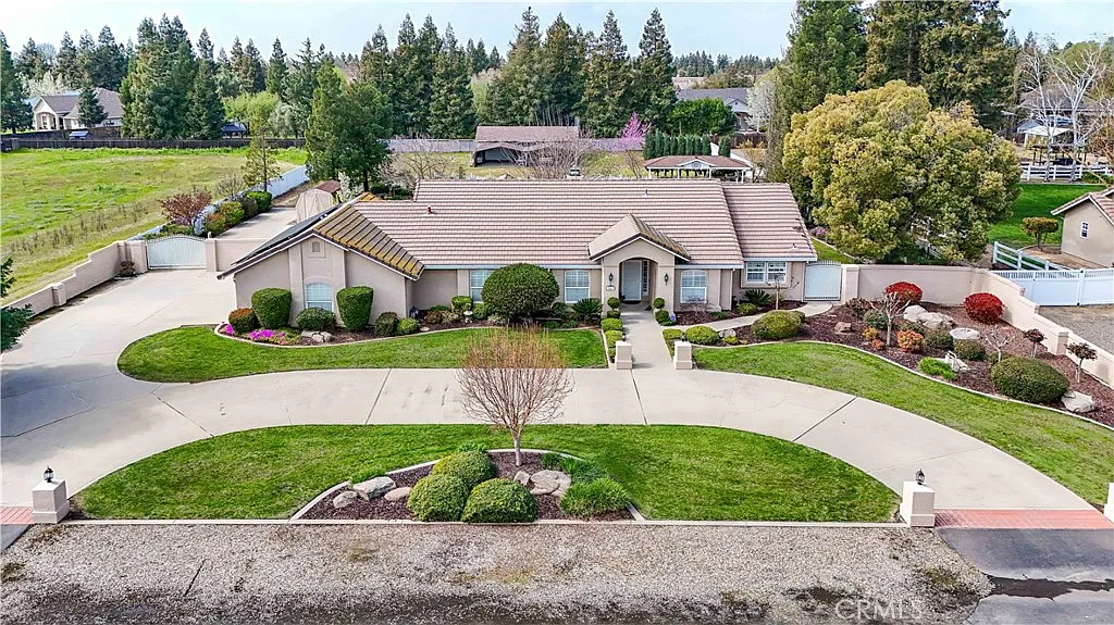 2583 Clydesdale Ave photo 1