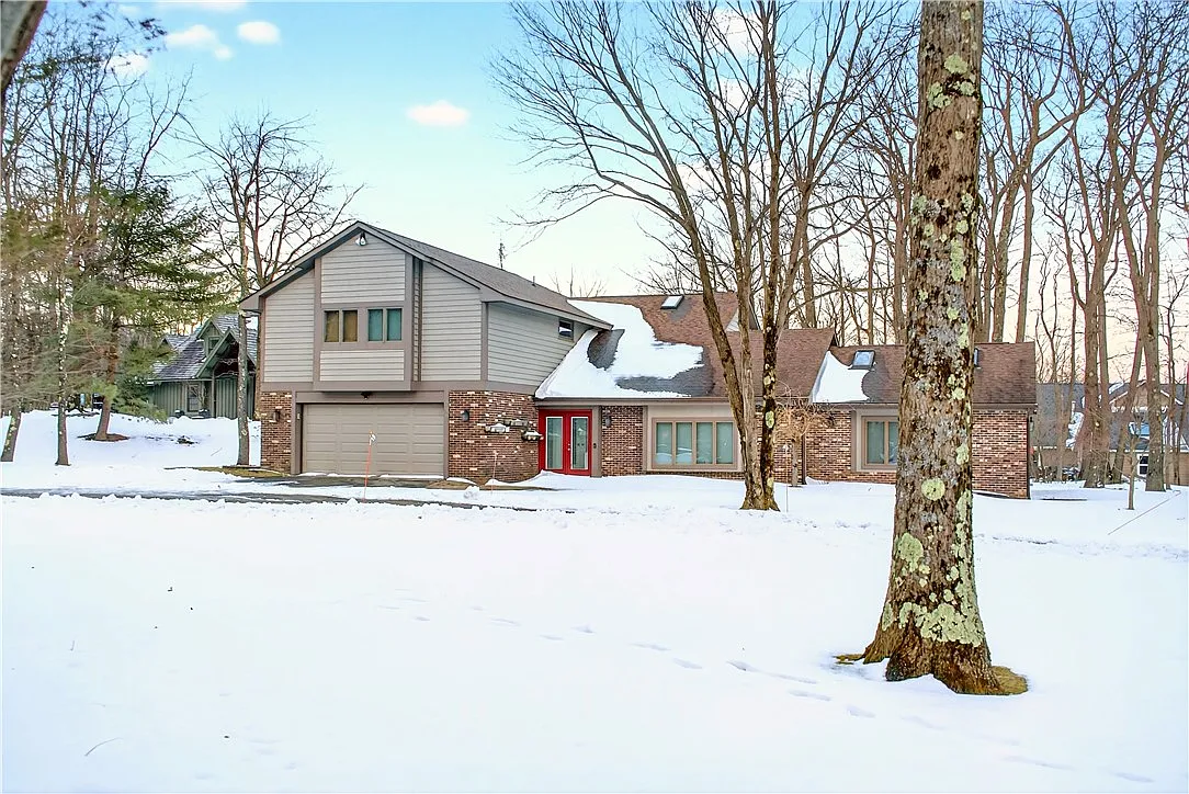 1738 Snowfield Dr photo 1