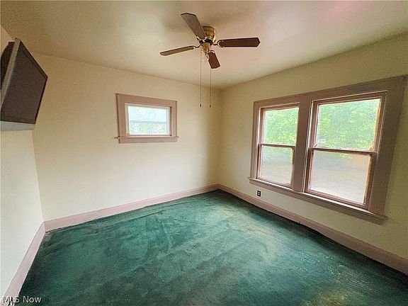 5th image of 3767 E 146th St