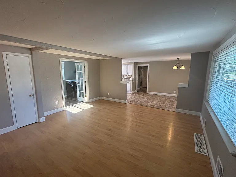 5301 Jellison St — Photo 9