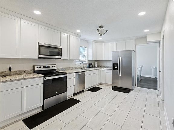 5th image of 2024 Spanish Oaks Dr