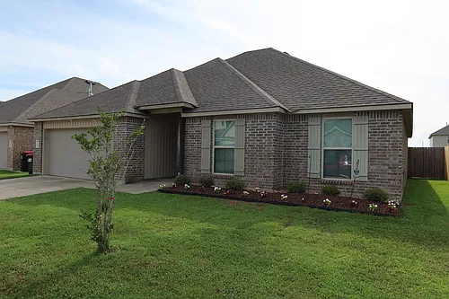 206 S Lakepointe Dr Photo 1