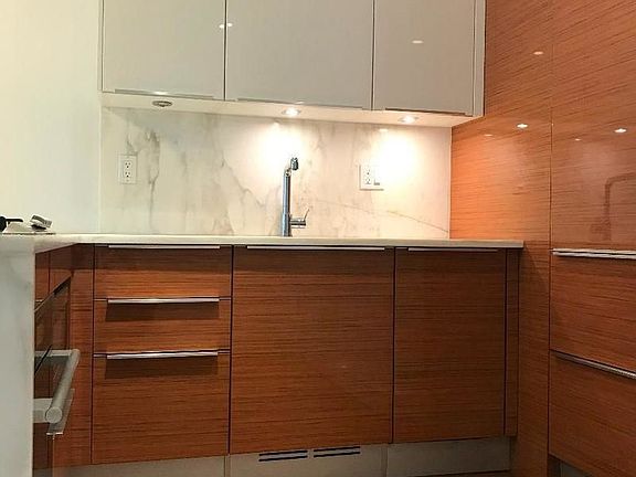 4th image of 130 W 20th St APT 3A