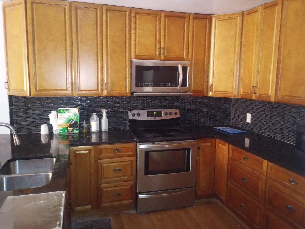 3 bed, 2.0 bath, $1,750 — Photo 2