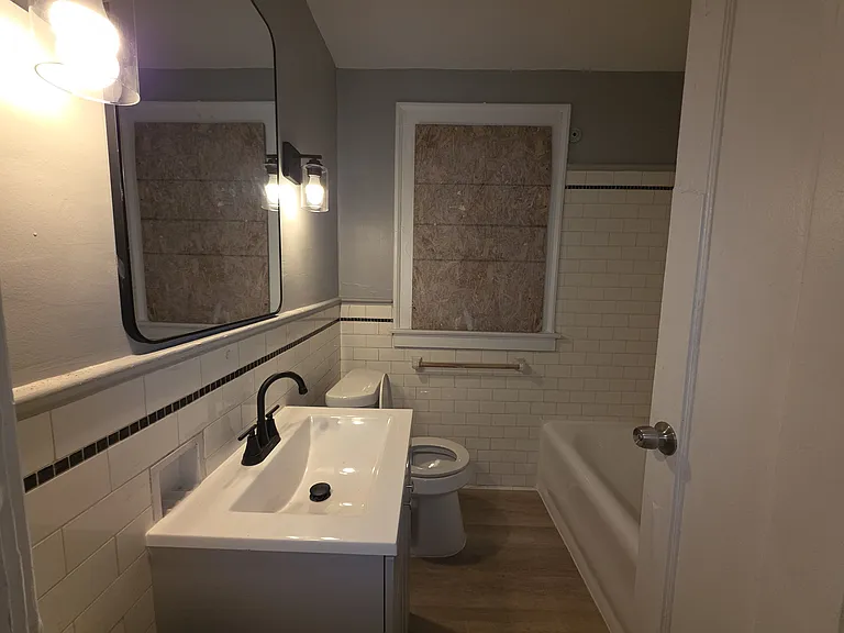 2700 Glendale St #1 — Photo 5