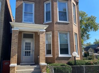 6805 S Champlain Ave, Chicago, IL 60637