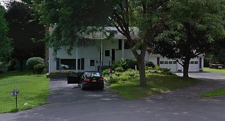 1st image of 9 Saint Lea Ct