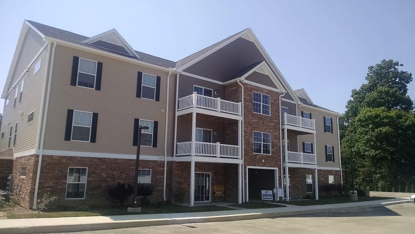 Creekside Commons East Apartment Rentals With Virtual Tours Cuyahoga Falls