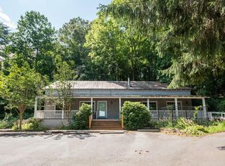 111 Heritage Hollow Dr, Franklin, NC 28734
