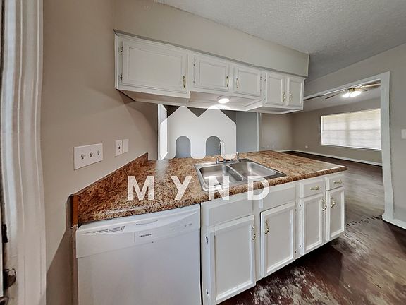 5th image of 2873 Heatherglen Cv W