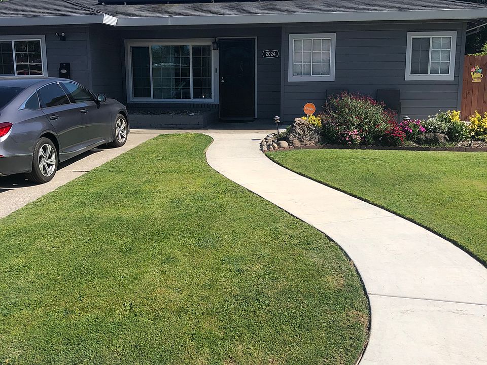 2nd image of 2024 W Calhoun Way