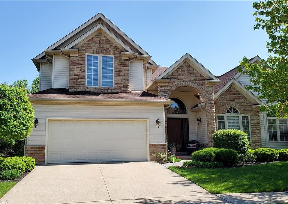 1st image of 413 Augustus Dr