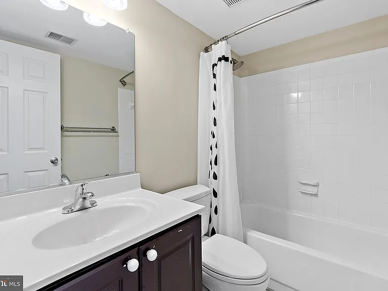 13129 Englishwood Ln — Photo 38