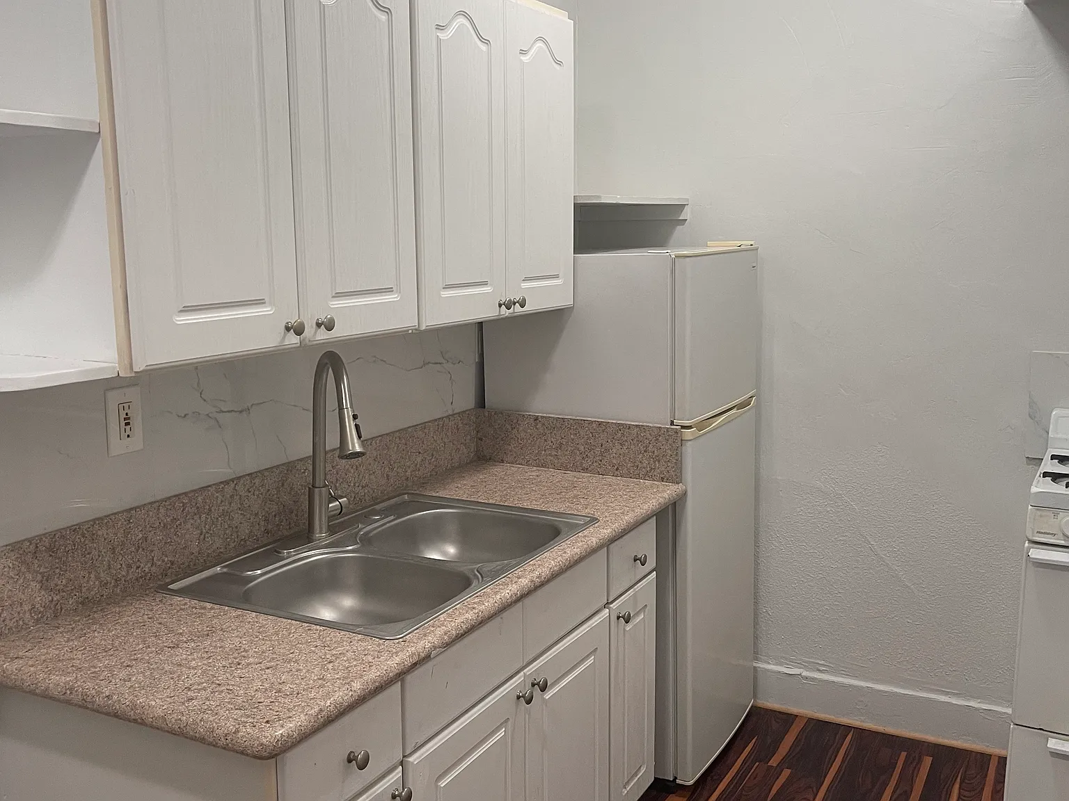 4125 S Figueroa St — Photo 2