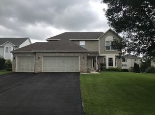 230 Adam Cir, Carver, MN 55315