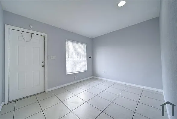 10450 SW 172nd St — Photo 3