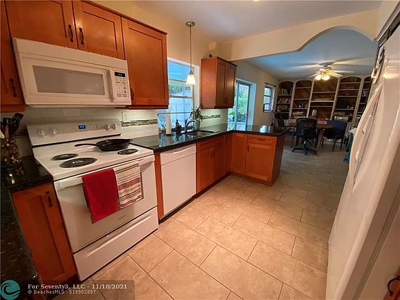 2nd image of 7521 NW 12th St
