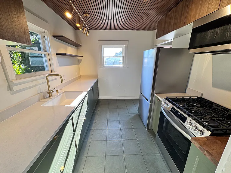 3800 G St — Photo 7