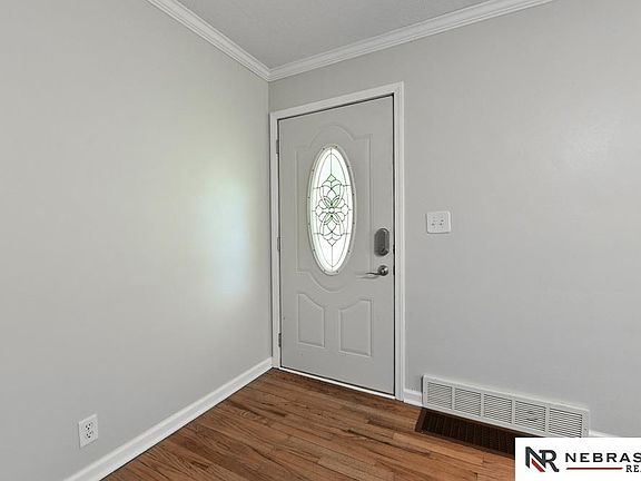 4th image of 1017 Bert Murphy Blvd
