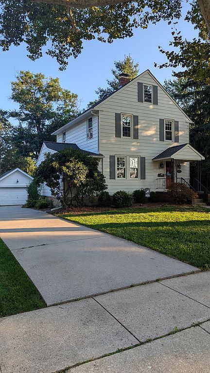 405 Ardmore Ave - Property Image