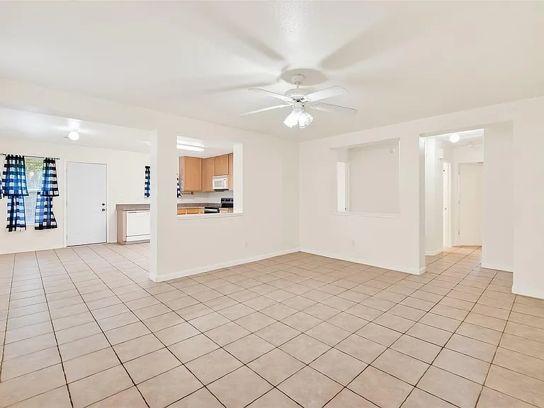 10426 Briar Patch St — Photo 7