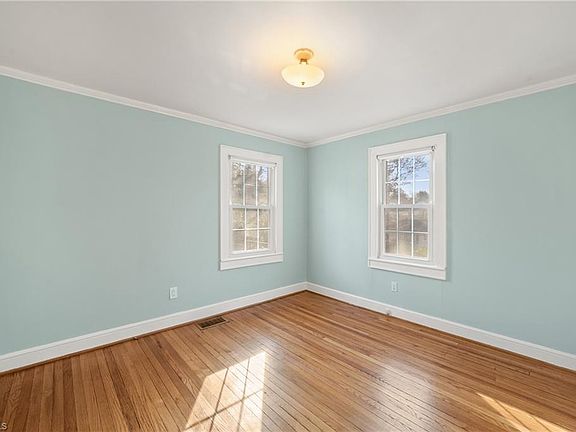 4th image of 920 Bellview St