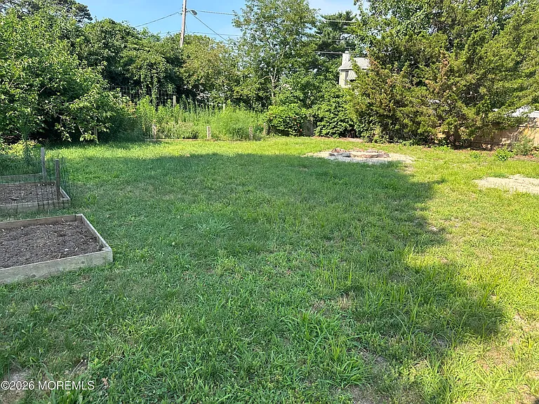 456 Hulse Ave — Photo 3