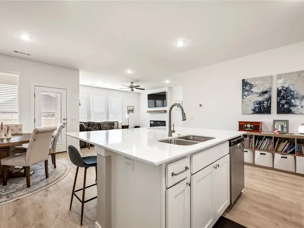 2000 Hahn St, Pea Ridge, AR 72751