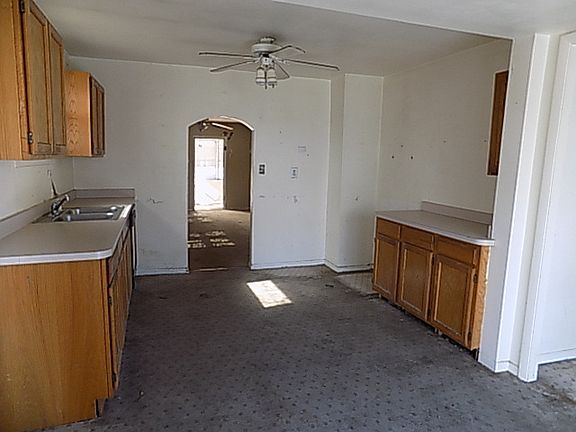 5th image of 3111 Miller Ave