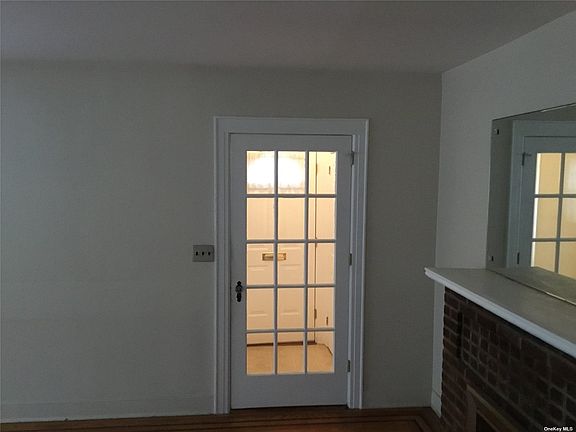 3rd image of 223 Lindberg St