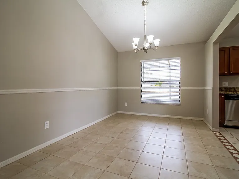 9619 Bandelier Dr — Photo 5
