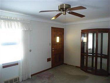 2nd image of 890 E 207th St