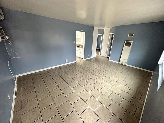 2nd image of 510 S Vine Ave APT C