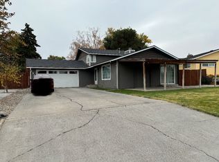 1101 Conestoga Way, Grandview, WA 98930