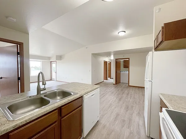 Kenwood on 5th Apartments — Photo 29
