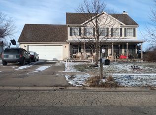 467 E Barberry Cir, Yorkville, IL 60560