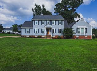 12703 Kelsey Pointe Ct, Chester, VA 23831