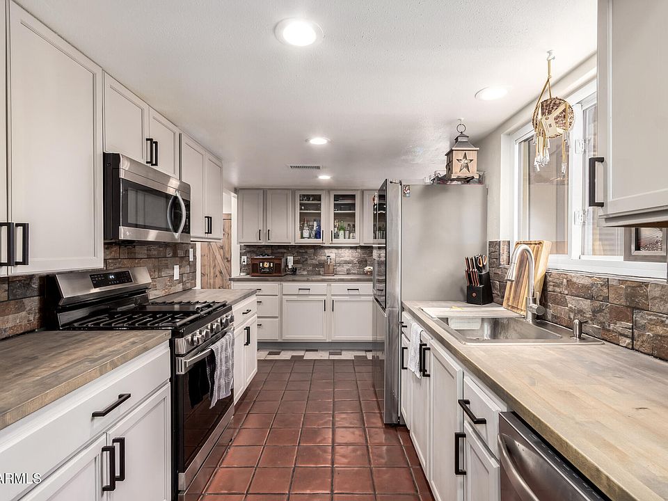 1st image of 3716 W PEORIA Avenue