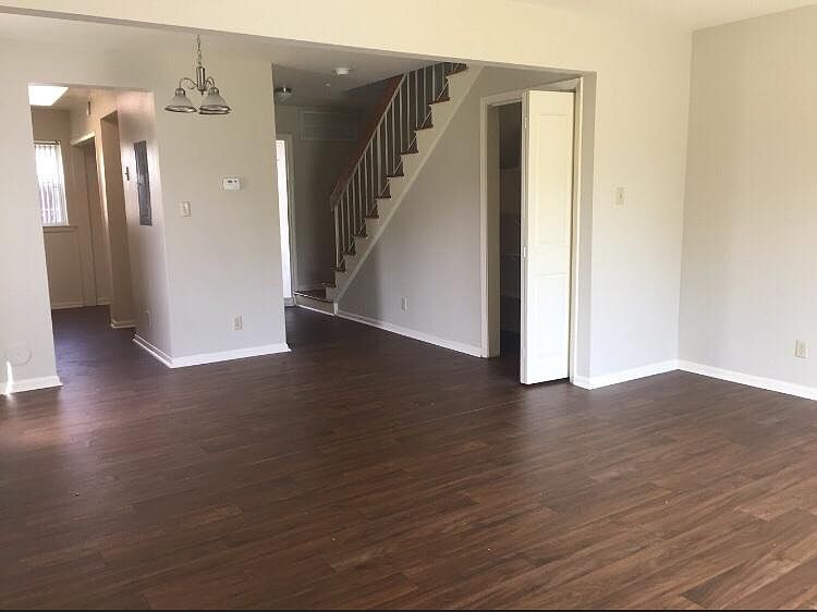 1st image of 8267 Oconnor Cres
