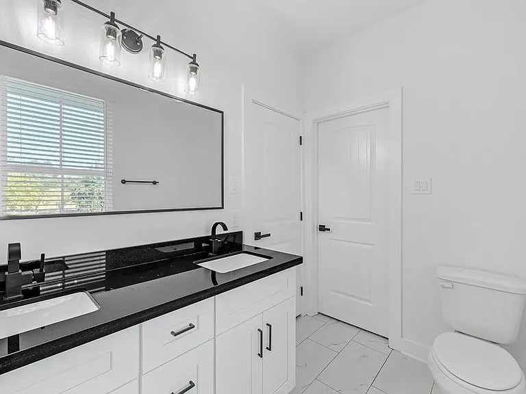 6532 Couch St — Photo 25