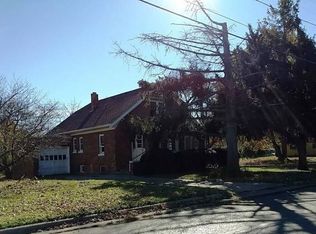 1632 Montague Rd, Rockford, IL 61102