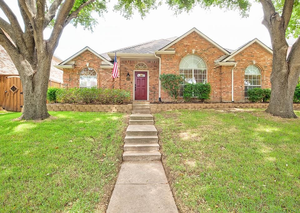 1st image of 1426 Charlotte Way