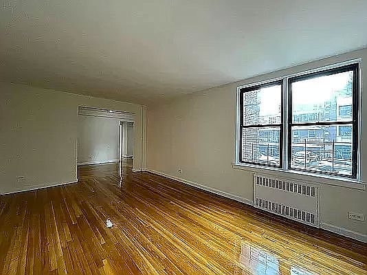 3rd image of 14055 Burden Cres APT 4J