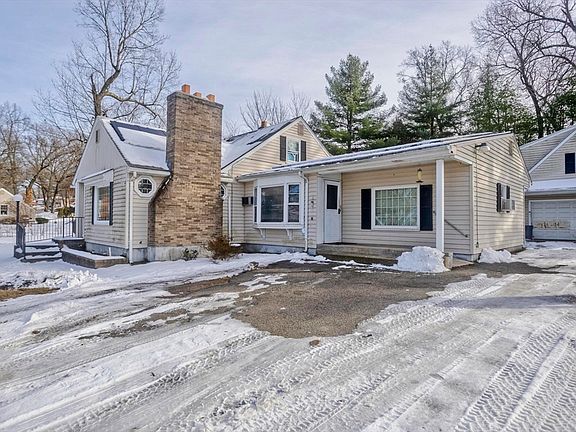 2nd image of 647 Plumtree Rd