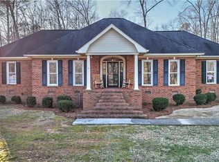 147 Youngs Mill Rd, Kingston, GA 30145